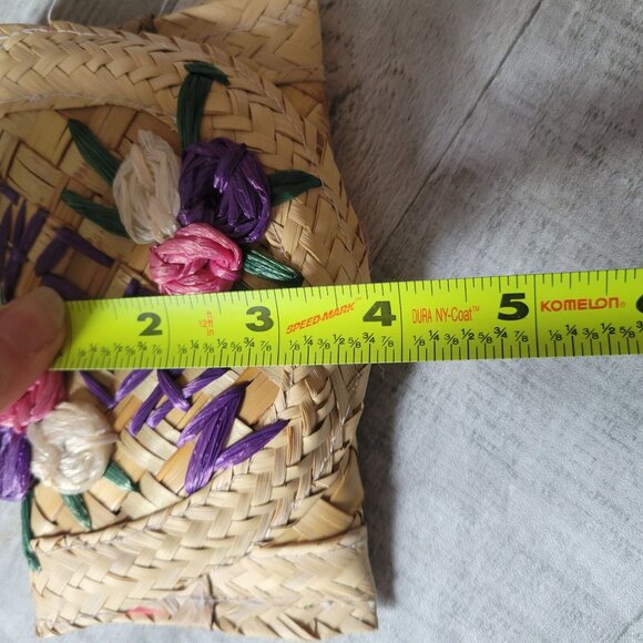 Handwoven Raffia Crossbody Bag & Clutch Set With Floral Design - Picture 7 of 12